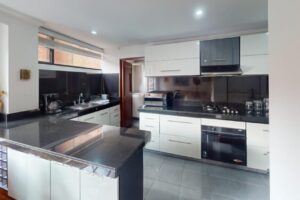 Arbnb-Apartment-in-Chico-Bogota-Kitchen